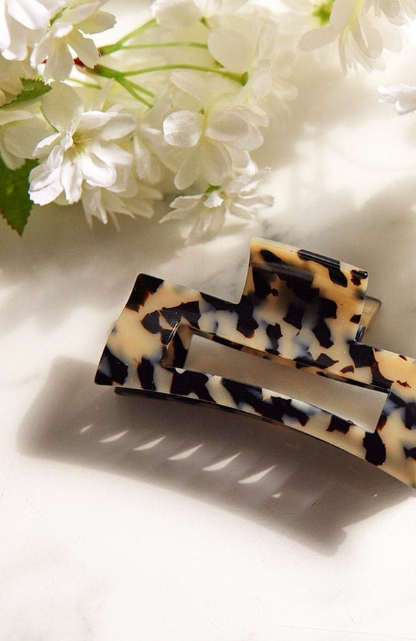 Large Cutout Rectangle Classic Jaw Clip