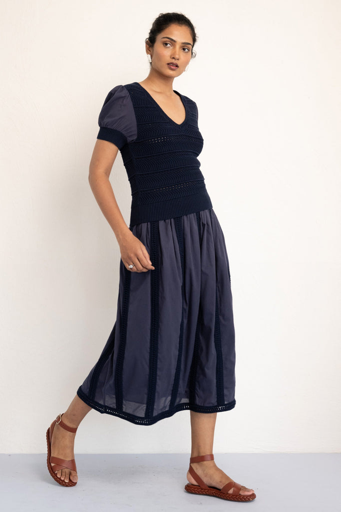 Patti V-Neck Top - Oxford