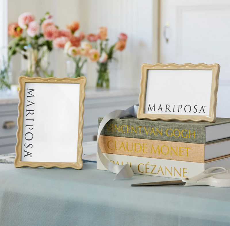 Wavy 5x7 Picture Frame