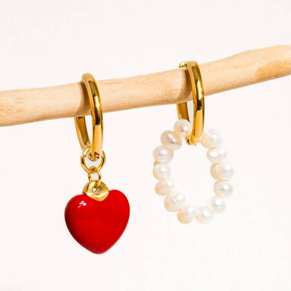 Mismatch Heart/Pearl Earrings