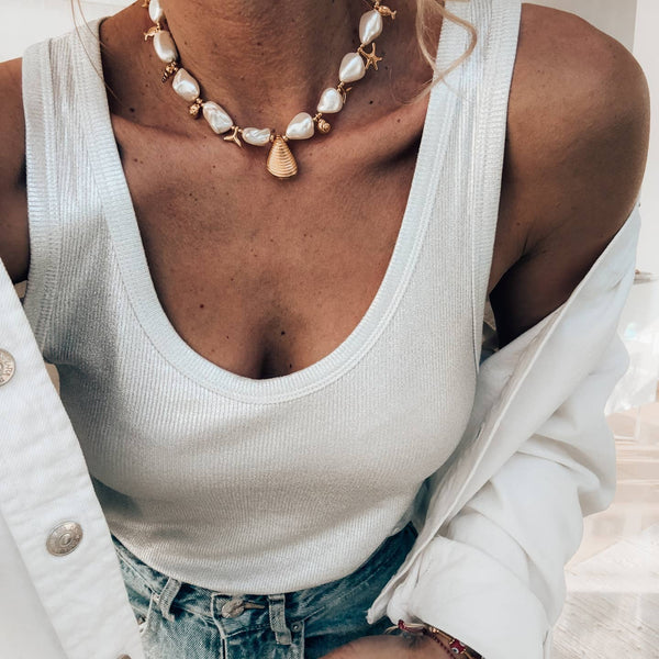 Shell Pearl Gold Scallop Necklace
