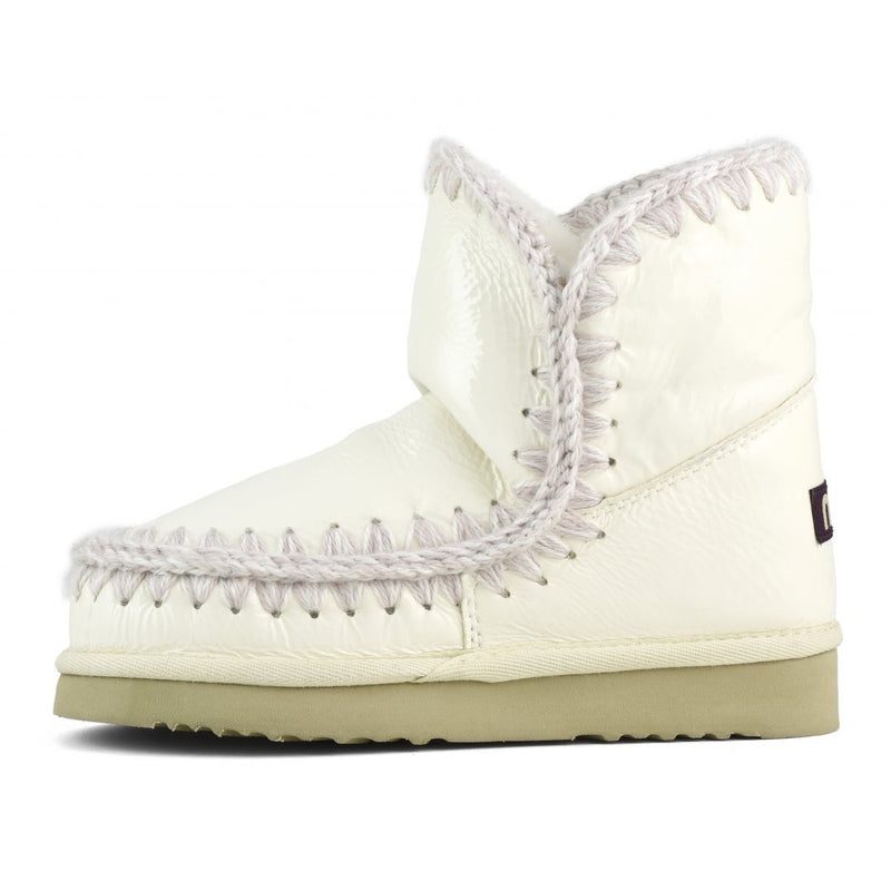 Eskimo 18 - Patent White