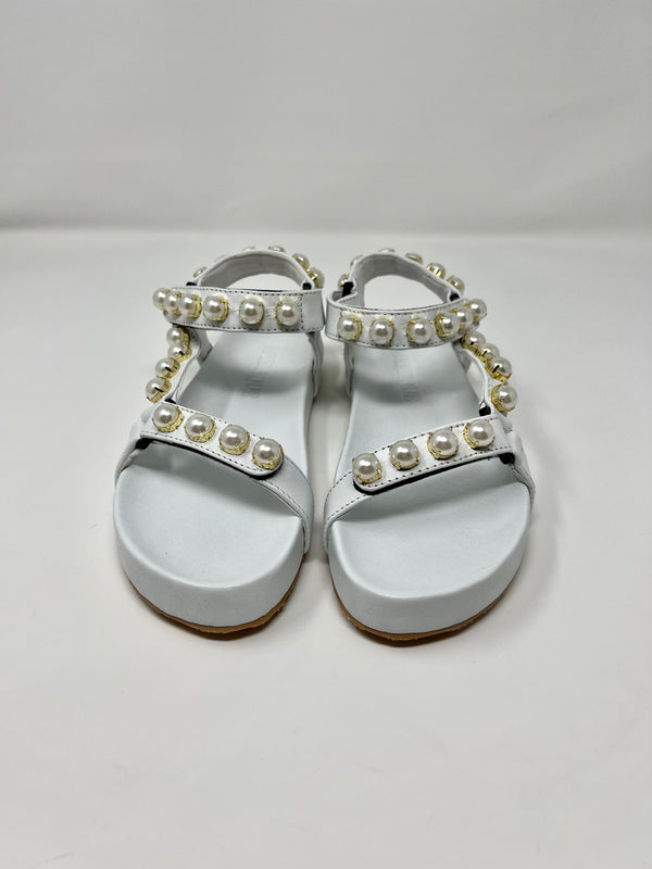 Mystique White Sandals With Pearl Detail