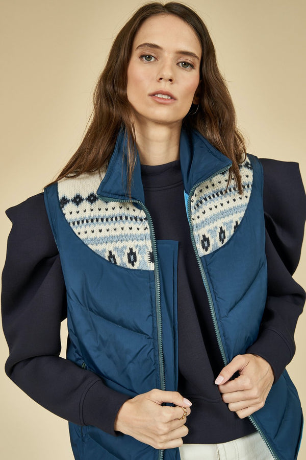 Hunter Bell  Brady Vest